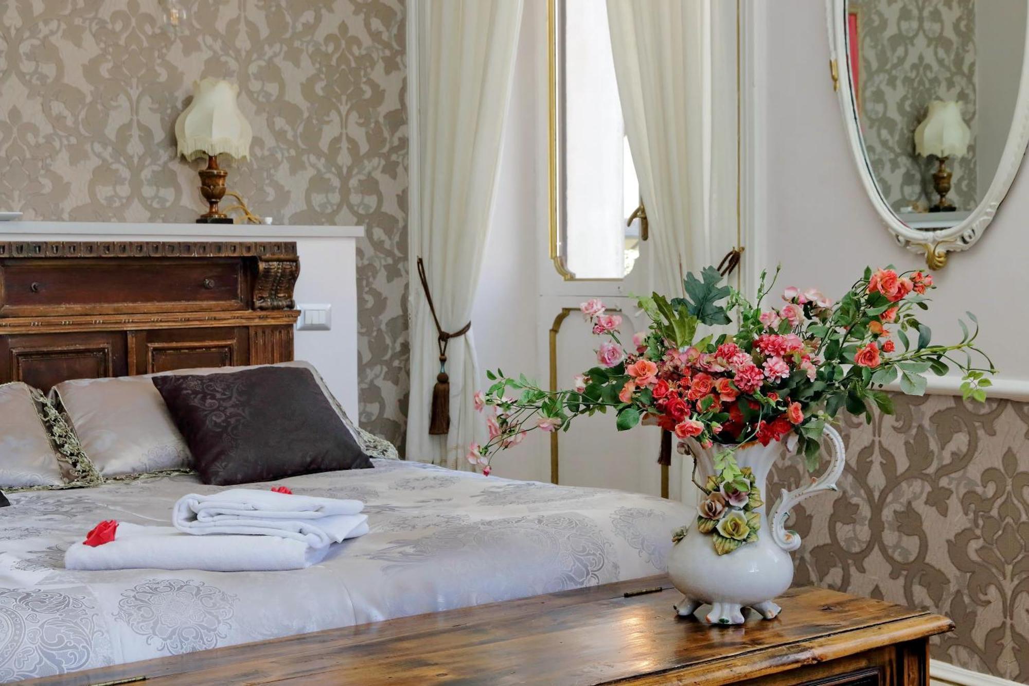 Domus Monami Luxury Suites ローマ エクステリア 写真
